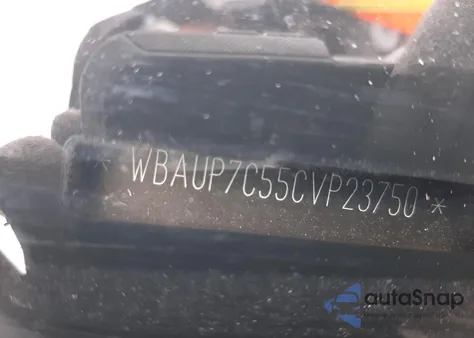 2012 BMW 128 I z USA, uszkodzony, nr VIN WBAUP7C55CVP23750